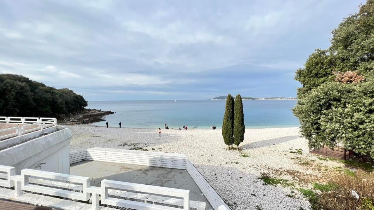 Villa Claudia Beach Apartment Premantura Extérieur photo