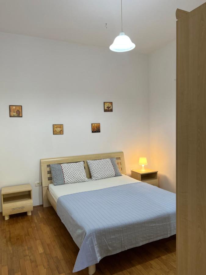 Villa Claudia Beach Apartment Premantura Extérieur photo